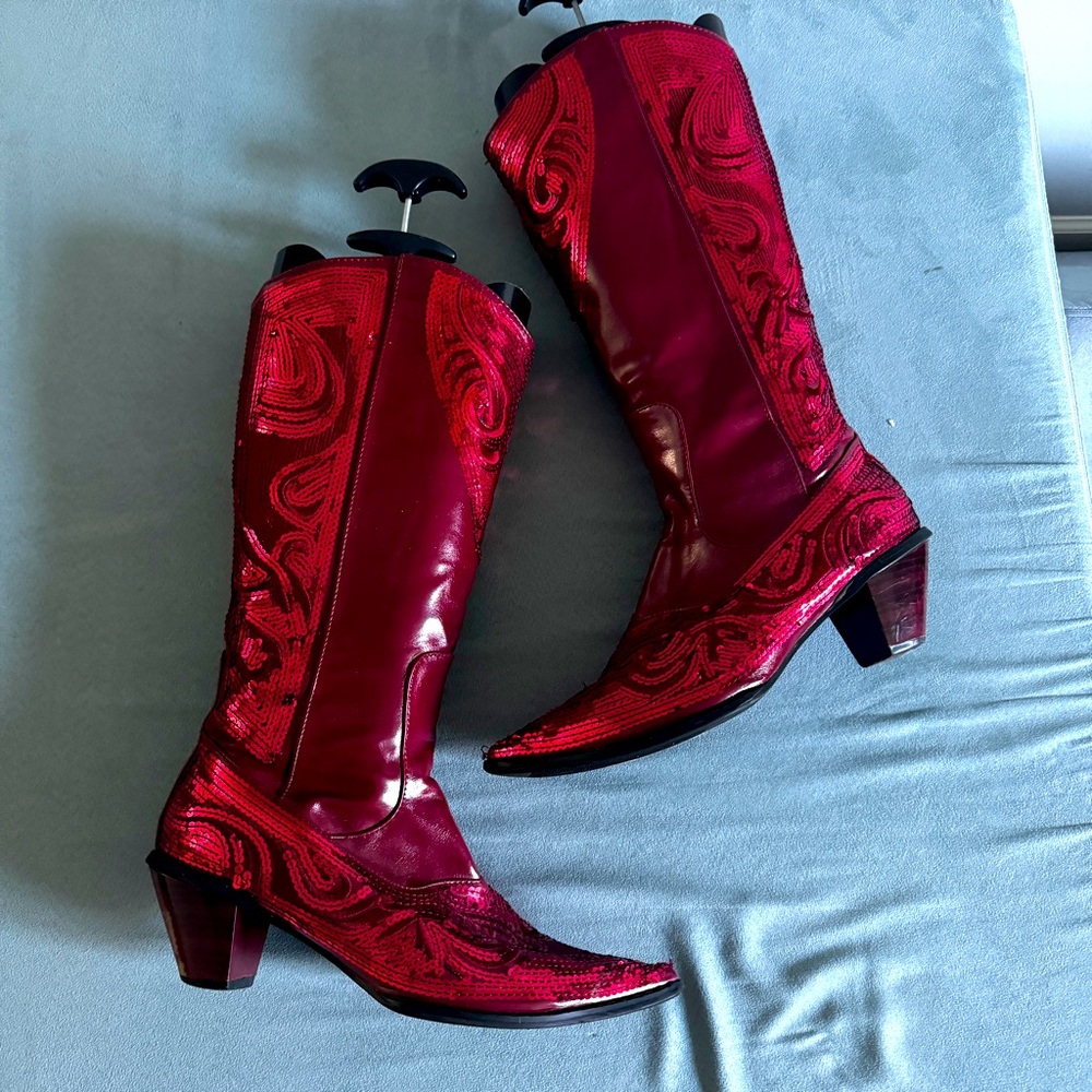 ✨MY KINK IS KARMA COLLEXTION✨ Size 11 Red Sequin COWGAL BOOT